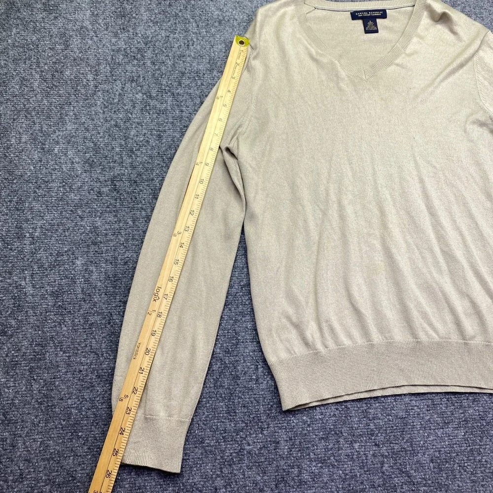 Banana Republic Mens Small Gold Silk Cotton Cashmere V-Neck Sweater Preppy